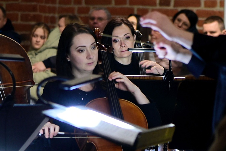 Koncert pasyjny w konkatedrze św. Jakuba w Olsztynie