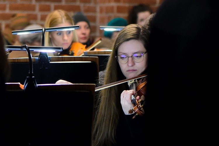 Koncert pasyjny w konkatedrze św. Jakuba w Olsztynie