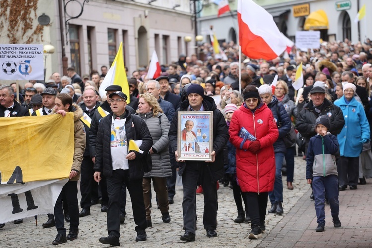 Marsz w obronie dziedzictwa Jana Pawła II