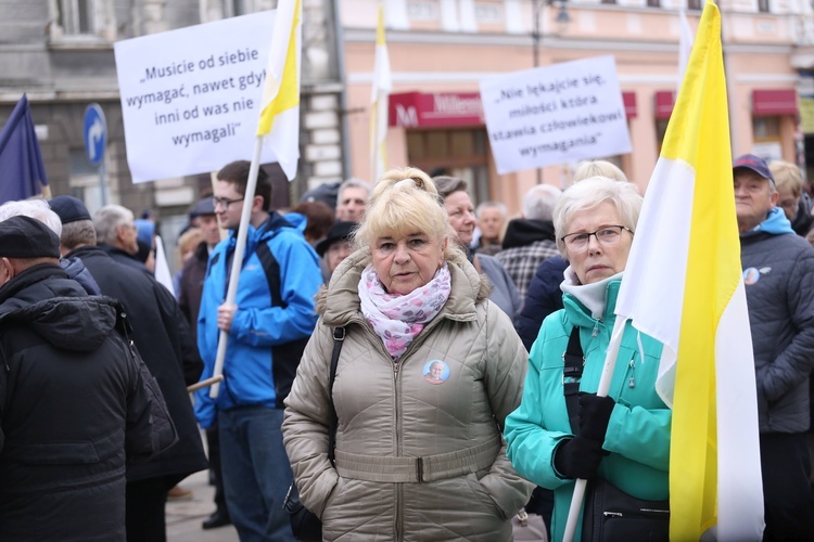 Marsz w obronie dziedzictwa Jana Pawła II