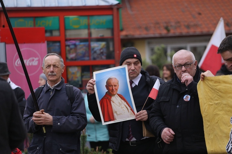 Marsz w obronie dziedzictwa Jana Pawła II