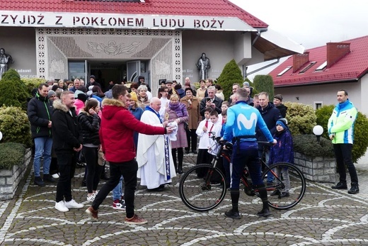 Damian Stawicki wyruszył śladami św. Antoniego ze Starego Bielska przez Kalną 