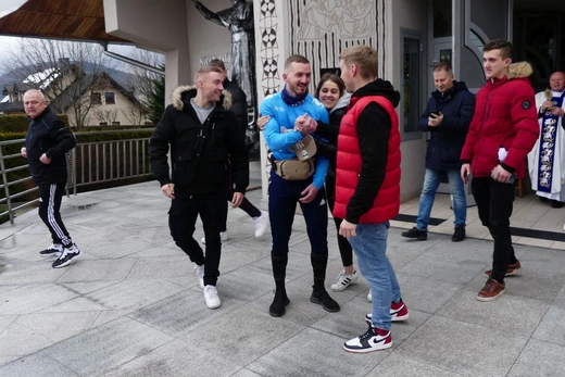 Damian Stawicki wyruszył śladami św. Antoniego ze Starego Bielska przez Kalną 