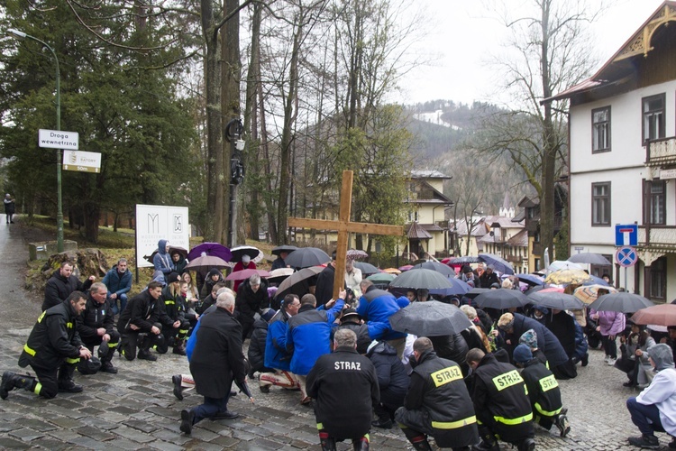 Szczawnica. Droga Krzyżowa ze św. Janem Pawłem II