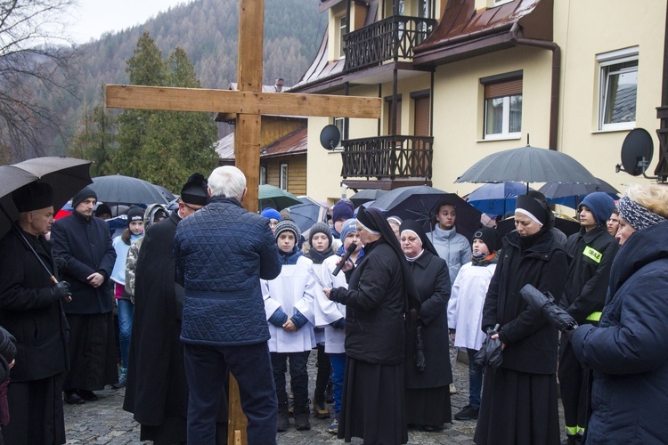 Szczawnica. Droga Krzyżowa ze św. Janem Pawłem II