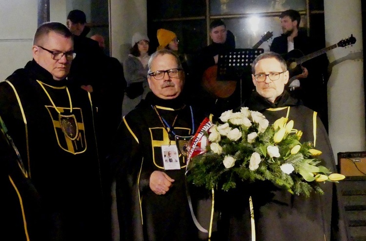 Rycerze św. Jana Pawła II zaprosili do modlitwy w obronie dobrego imienia papieża Polaka.