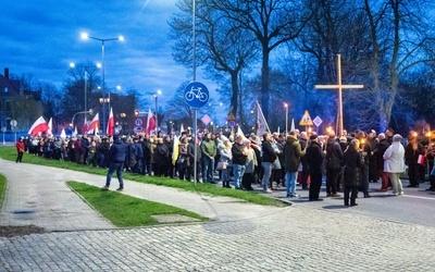 Biała Droga Krzyżowa w Żarach