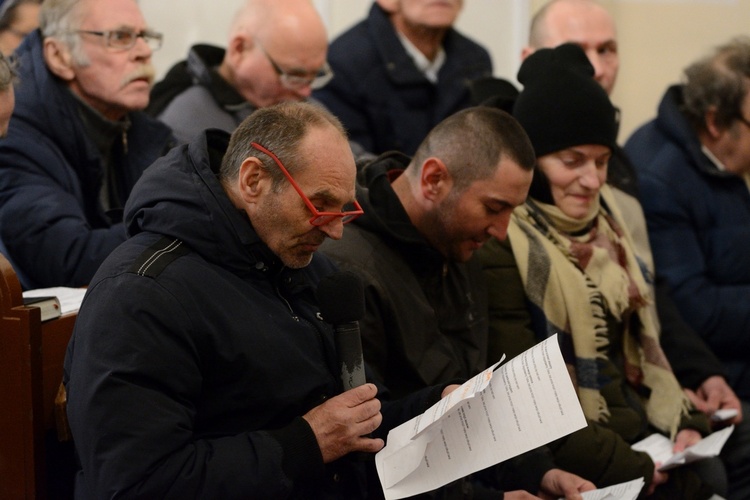 Droga Krzyżowa prowadzona przez osoby w kryzysie bezdomności