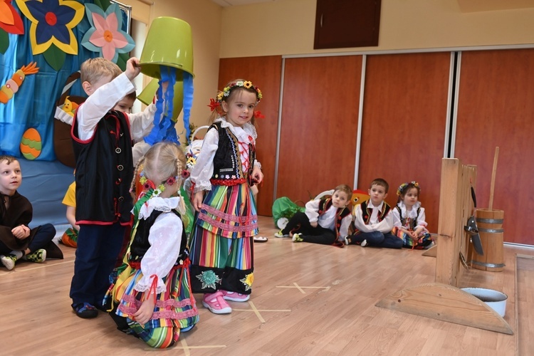 Świdnica. Przedszkolaki u prezentek gotowe na Wielkanoc