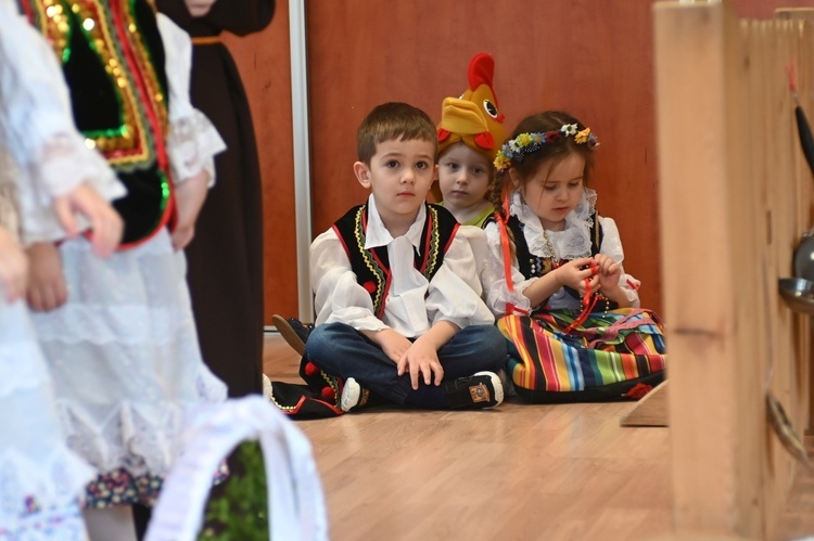 Świdnica. Przedszkolaki u prezentek gotowe na Wielkanoc