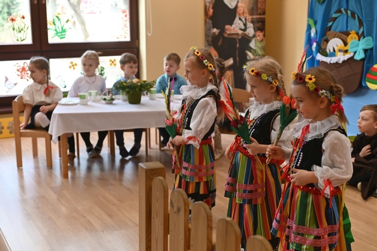 Świdnica. Przedszkolaki u prezentek gotowe na Wielkanoc