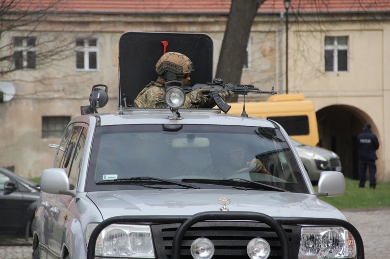 Uczniowie KLO uratowani