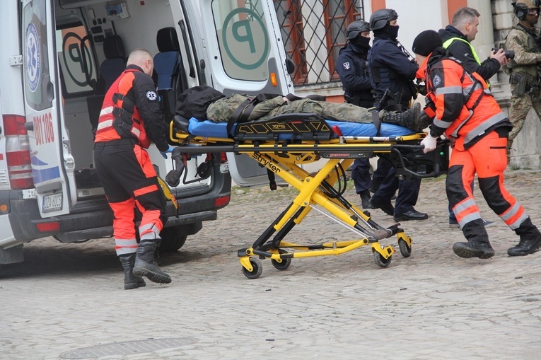 Uczniowie KLO uratowani