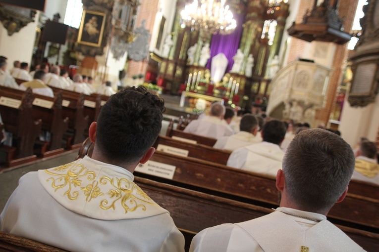 Liturgia przedpołudnia Wielkiego Czwartku