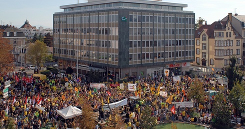 Niemcy: Ruszają marsze wielkanocne, w Berlinie organizatorzy wzywają do zaprzestania dostaw broni na Ukrainę