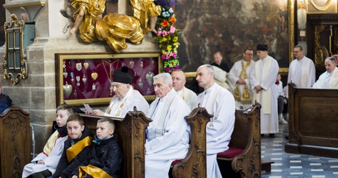 Msza Krzyżma św. w sandomierskiej katedrze