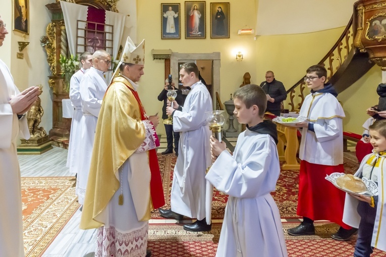 Kudowa-Zdrój. Msza Wieczerzy Pańskiej z bp. Adamem Bałabuchem