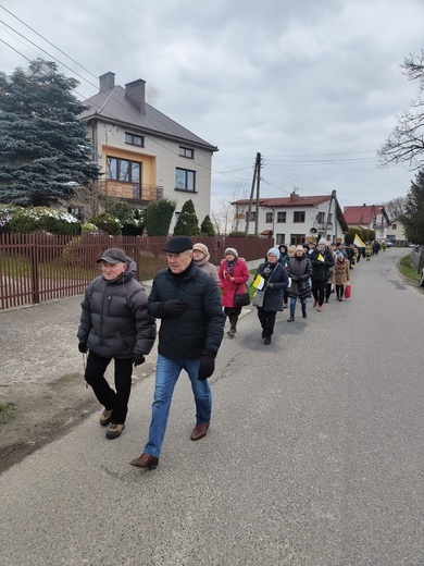 Jadowniki. Droga Krzyżowa na Bocheniec