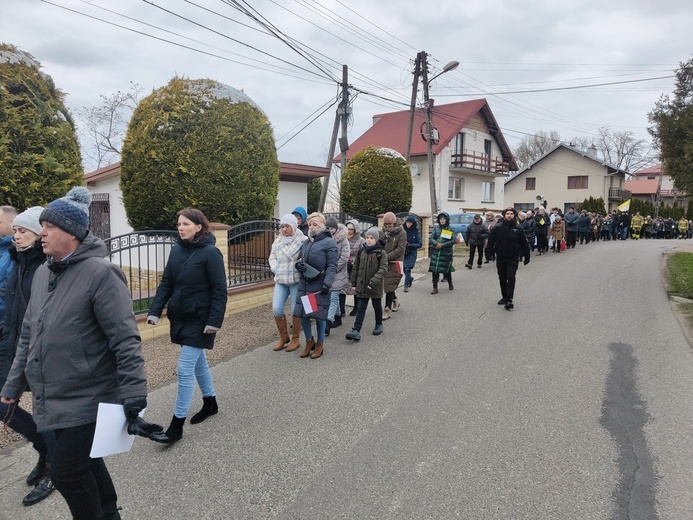 Jadowniki. Droga Krzyżowa na Bocheniec