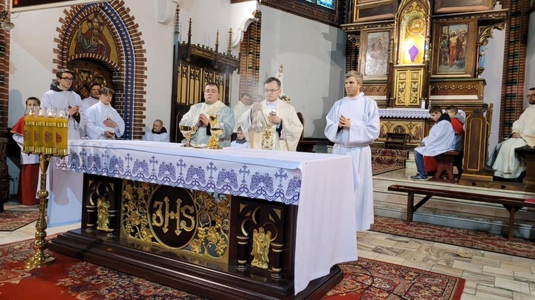 Wielki Czwartek w parafiach diecezji świdnickiej