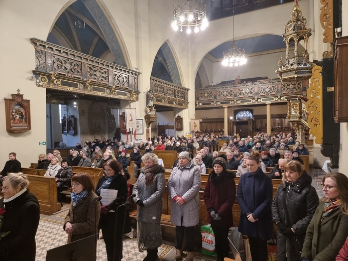 Wielki Czwartek w parafiach diecezji świdnickiej