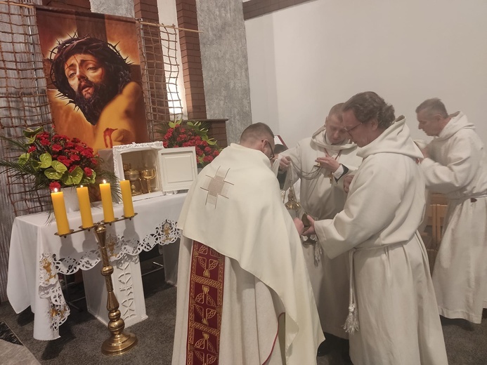 Wielki Czwartek w parafiach diecezji świdnickiej