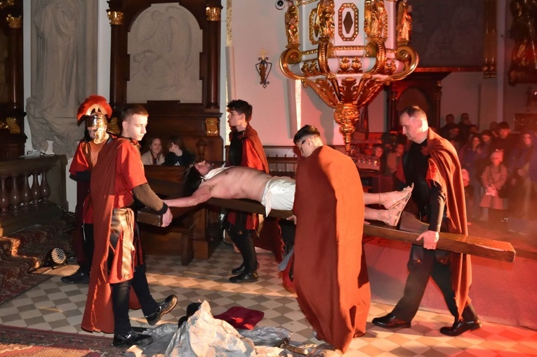 Misterium w limanowskiej bazylice