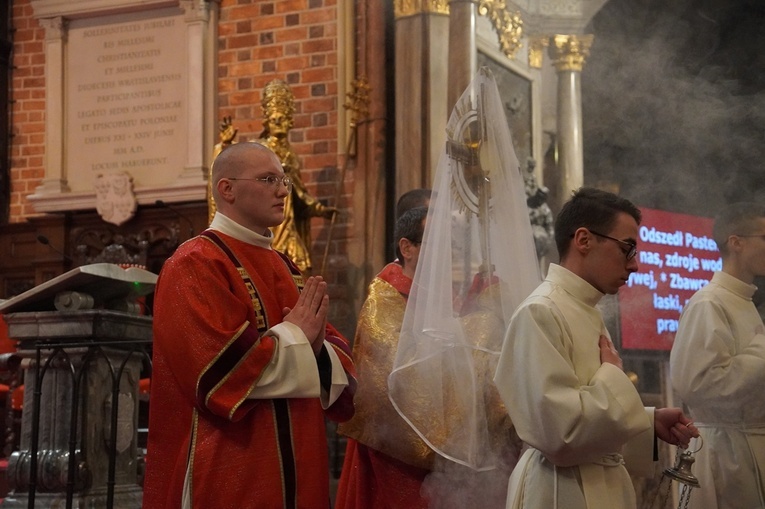 Wielki Piątek w katedrze wrocławskiej