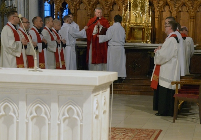 Wielki Piątek w katedrze radomskiej