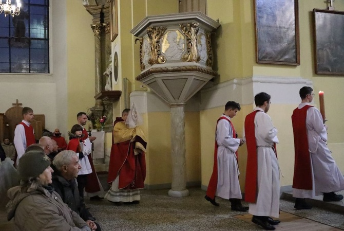 ​Liturgia Męki Pańskiej w Głogowie