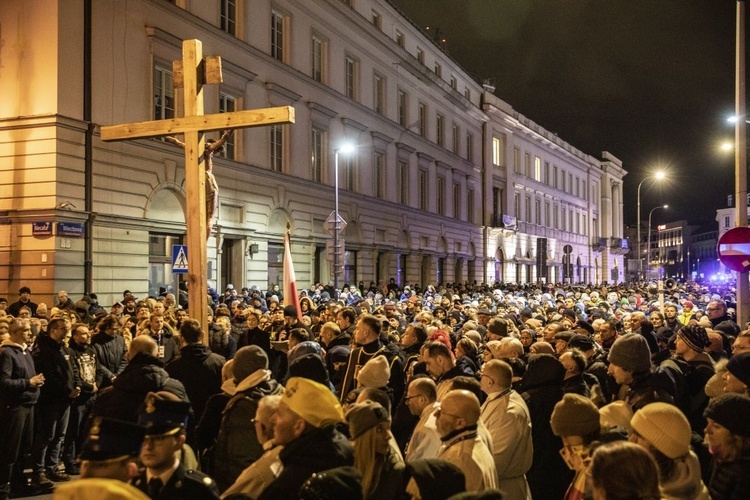 Droga Krzyżowa ulicami Warszawy