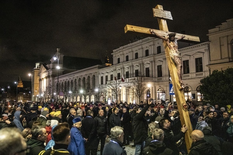 Droga Krzyżowa ulicami Warszawy