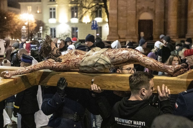 Droga Krzyżowa ulicami Warszawy