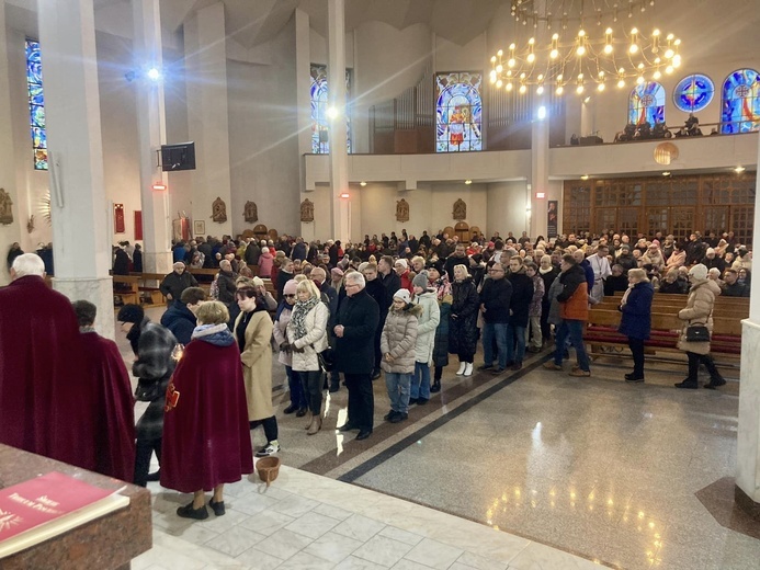 Liturgia Męki Pańskiej w parafiach diecezji świdnickiej