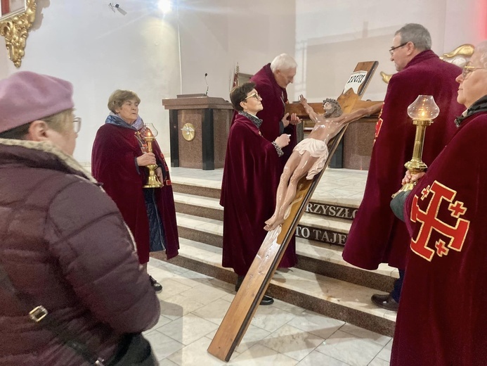 Liturgia Męki Pańskiej w parafiach diecezji świdnickiej