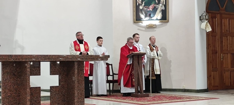 Liturgia Męki Pańskiej w parafiach diecezji świdnickiej