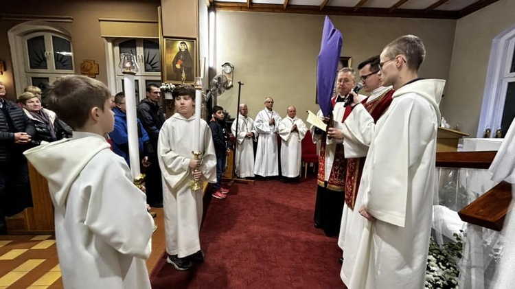 Liturgia Męki Pańskiej w parafiach diecezji świdnickiej