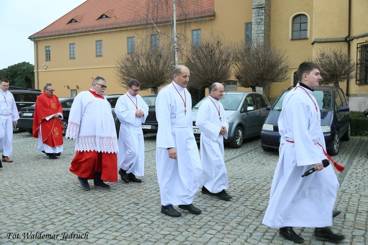 Liturgia Męki Pańskiej w parafiach diecezji świdnickiej