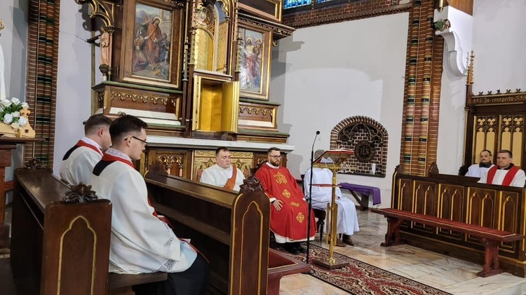 Liturgia Męki Pańskiej w parafiach diecezji świdnickiej