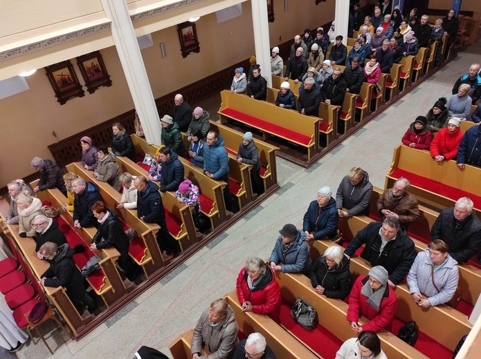 Liturgia Męki Pańskiej w parafiach diecezji świdnickiej