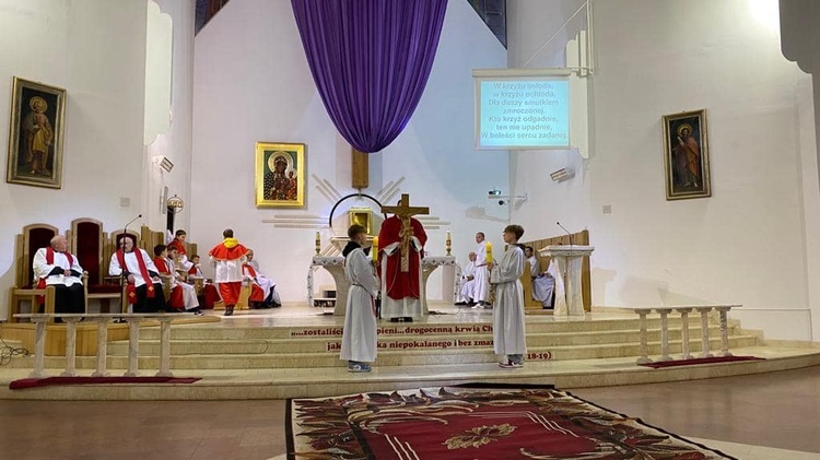 Liturgia Męki Pańskiej w parafiach diecezji świdnickiej