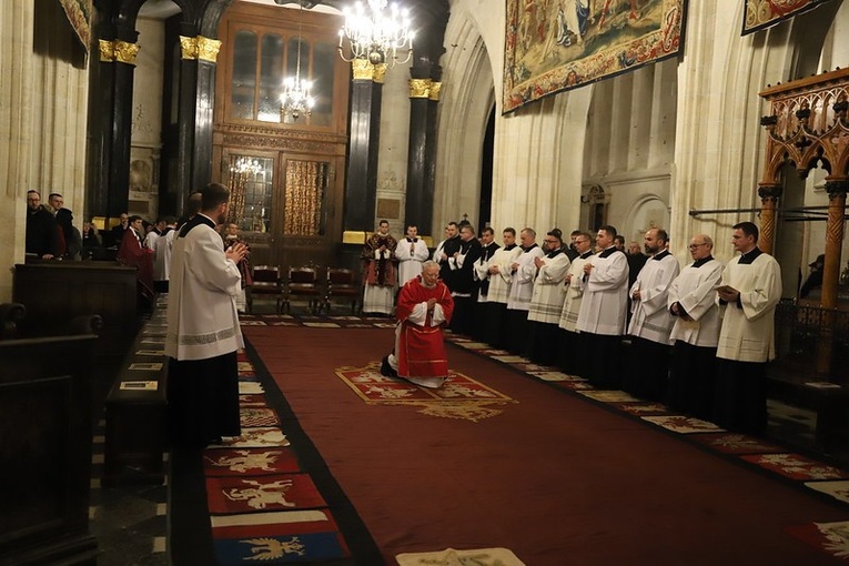 Liturgia Wielkiego Piątku na Wawelu 2023