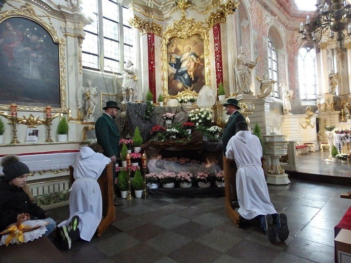 Groby Pańskie w diecezji