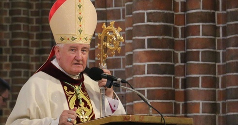 Bp Kamiński na Wielkanoc: Boża miłość i miłosierdzie pozostają niezmienne