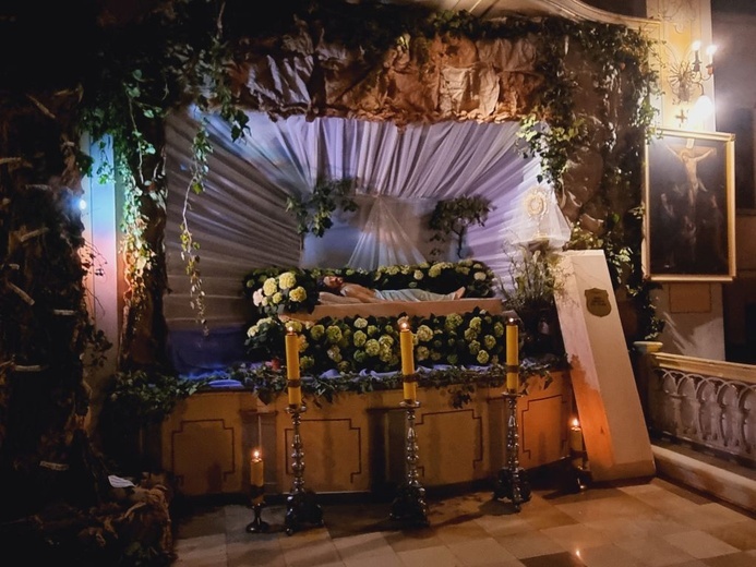 Groby Pańskie w diecezji