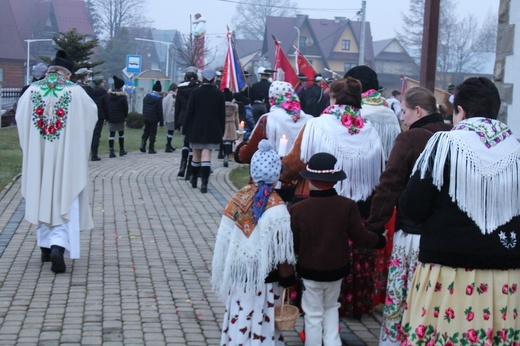 Procesja rezurekcyjna w Miętustwie