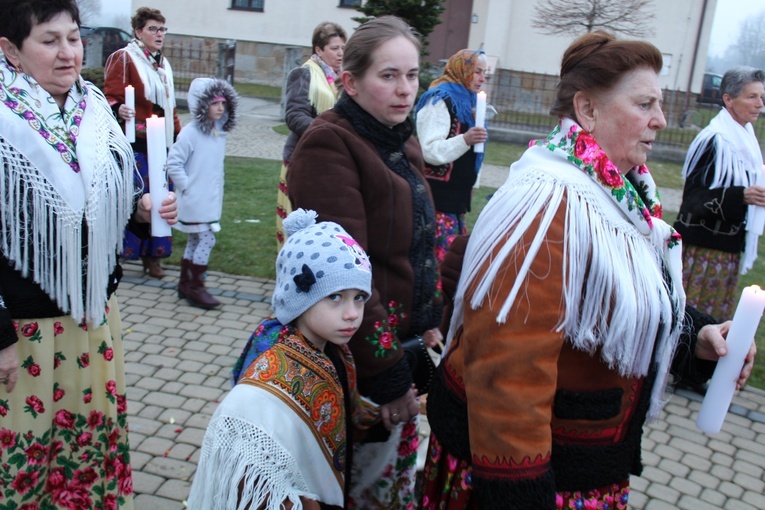 Procesja rezurekcyjna w Miętustwie