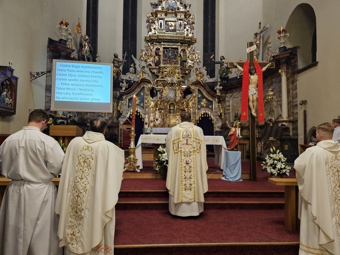 Wigilia Paschalna w parafiach diecezji świdnickiej