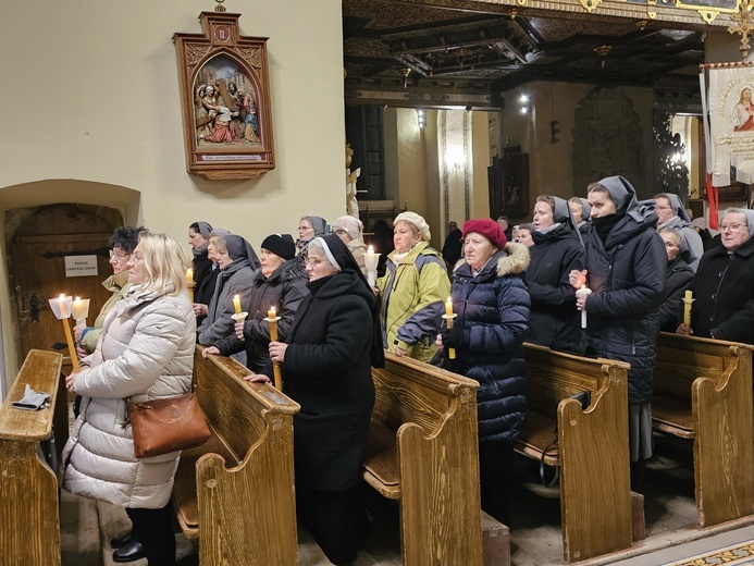 Wigilia Paschalna w parafiach diecezji świdnickiej