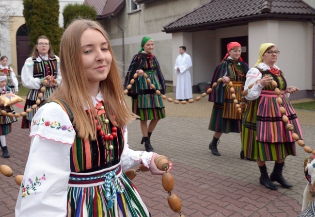 Rezurekcja w kolegiacie św. Bartłomieja w Opocznie